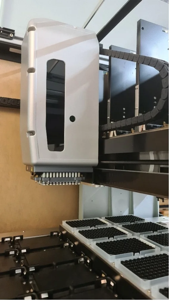 Hamilton Microlab STAR mit reichhaltigem Zubehör